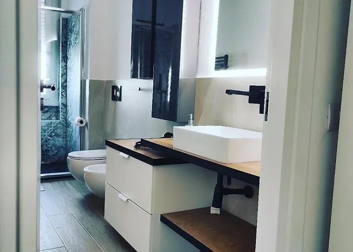 Апартаменты Modern Flat In